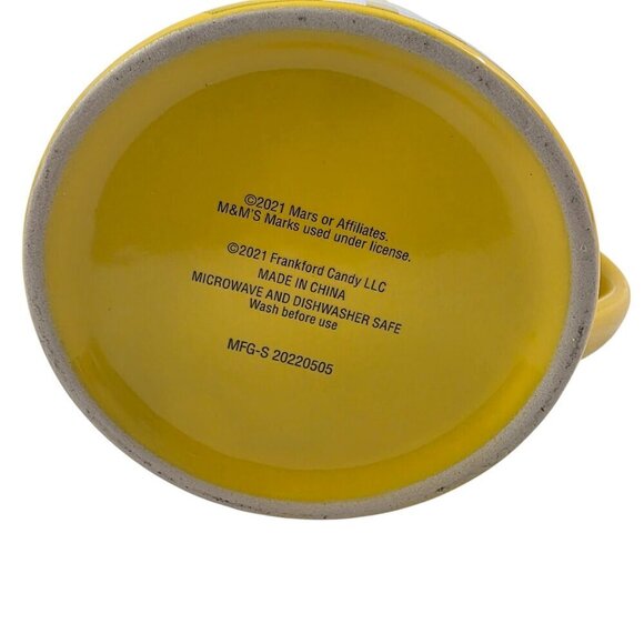 M&M’s Mars Candy Brand NOT YOUR AVERAGE NUT Large Yellow 16 Oz Cup Mug - Picture 9 of 16